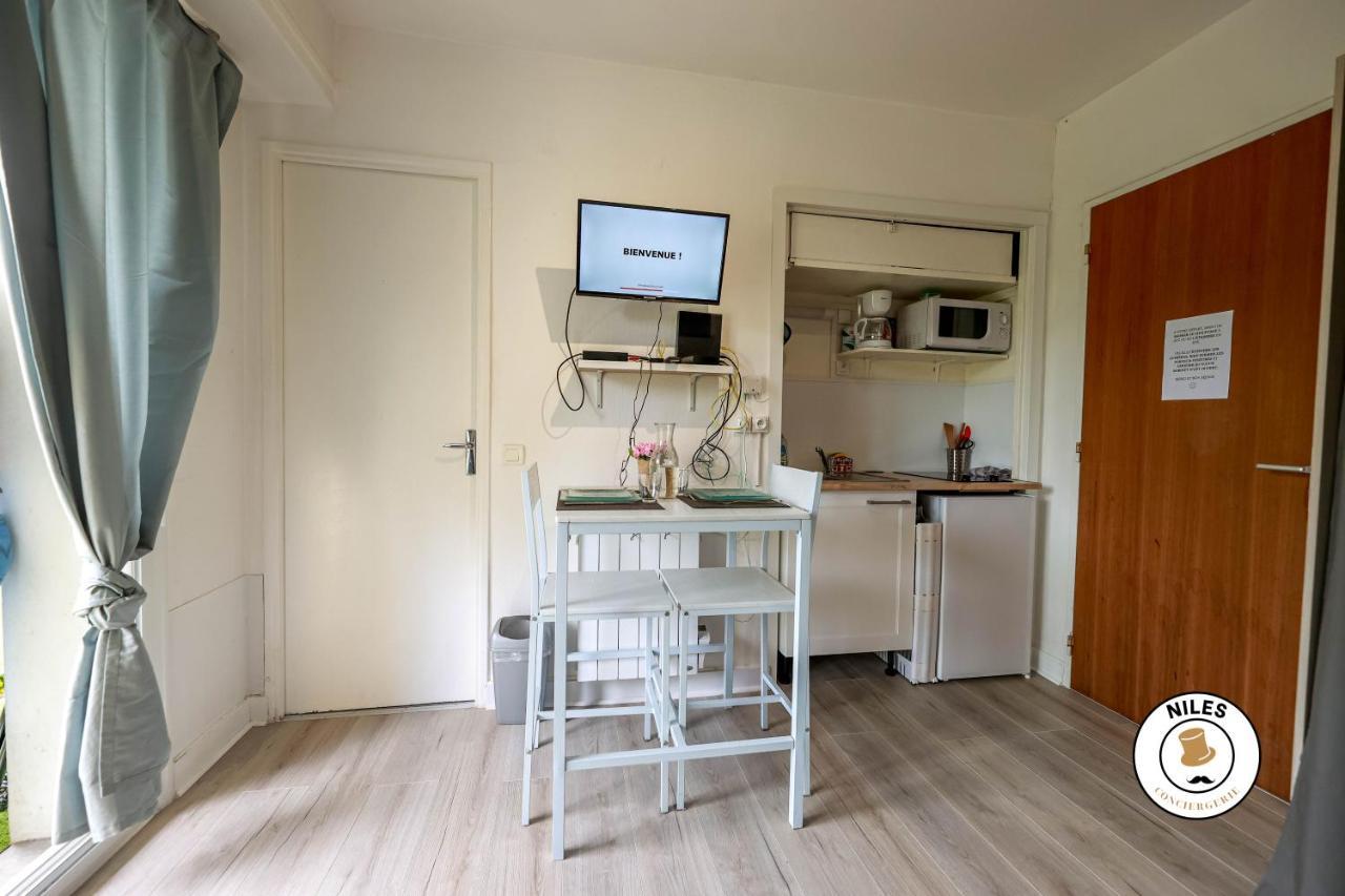 Au Petit Repere Palois -Studio - Centre Ville-Balcon-Wifi Fibre بو المظهر الخارجي الصورة